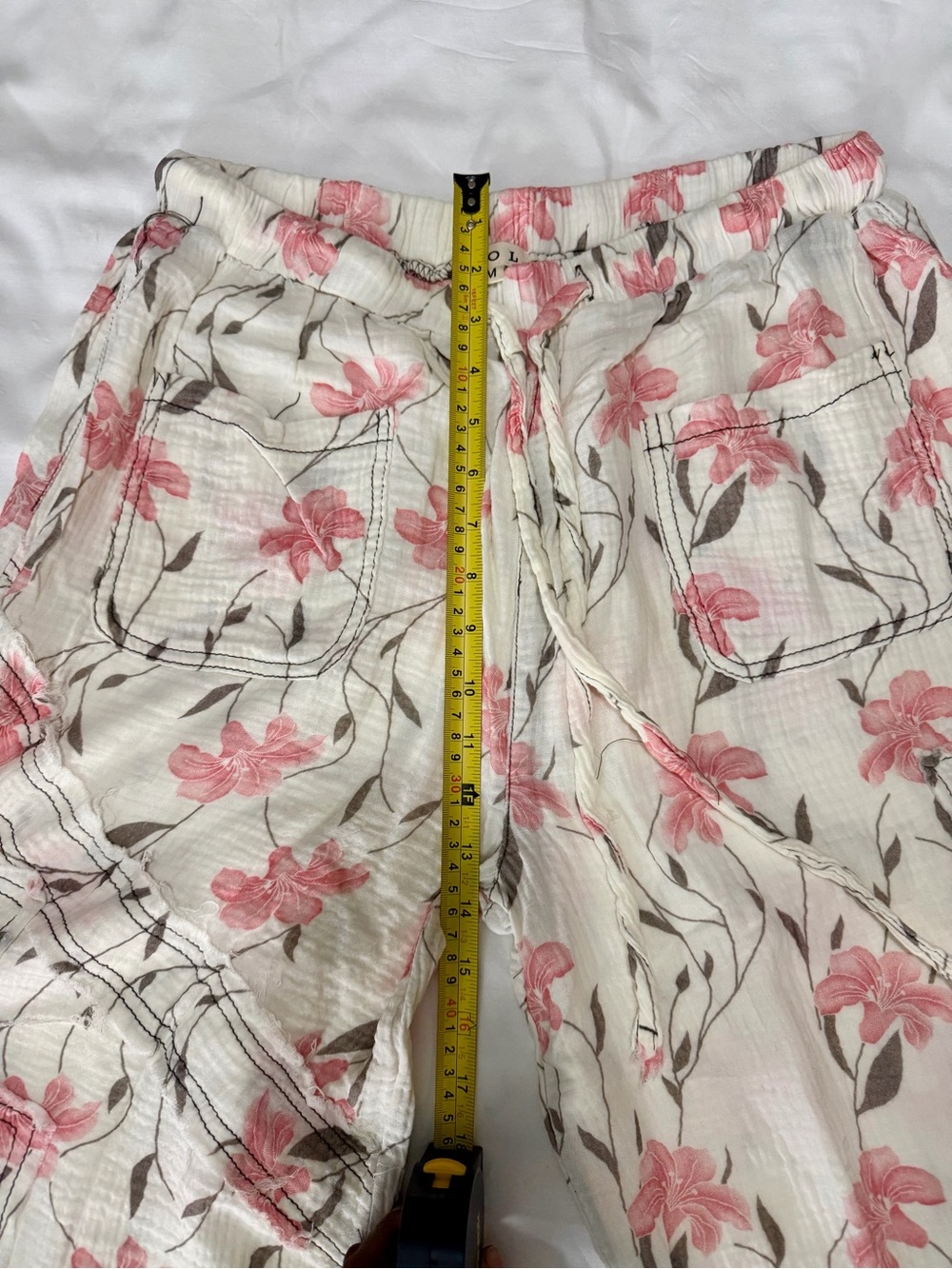 POL Cream Jogger Pants with Pink Floral Print - Picture 6 of 6